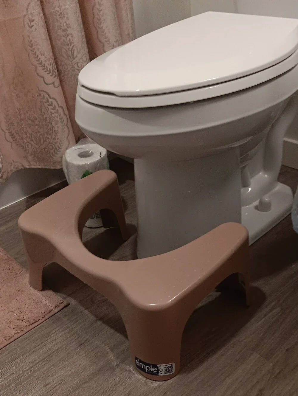 Simple Bathroom Foot Rest in Clay Cream Color